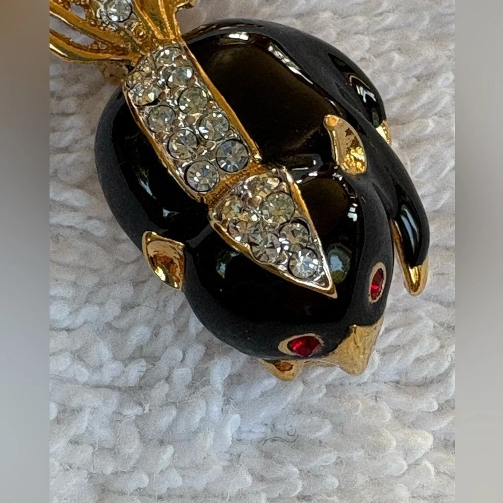 Vintage Puccini Black Enamel Skunk Brooch with Rhinestones - Picture 7 of 14